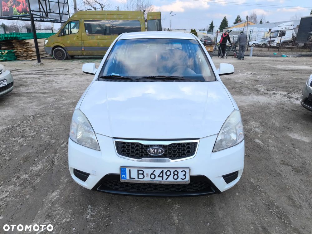 Kia Rio 1.4 EX - 2