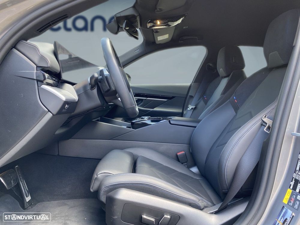 BMW 530 e Pack Desportivo M - 4