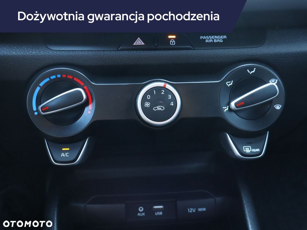 Kia Rio - 17