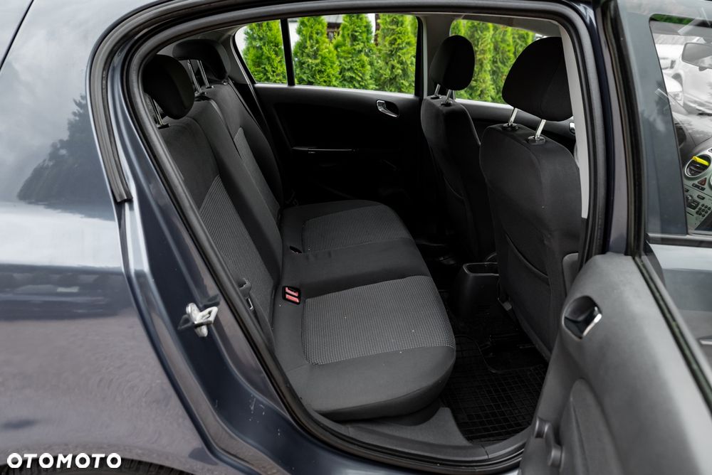 Opel Corsa 1.2 16V Cosmo - 23