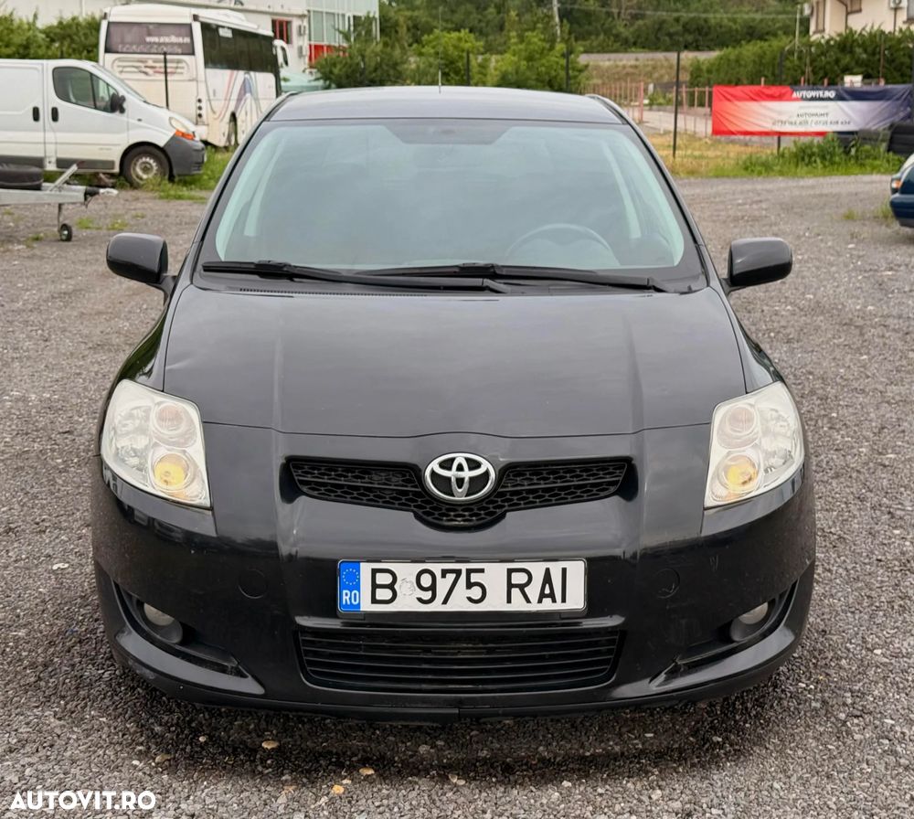 Toyota Auris 1.4 Luna Plus - 27