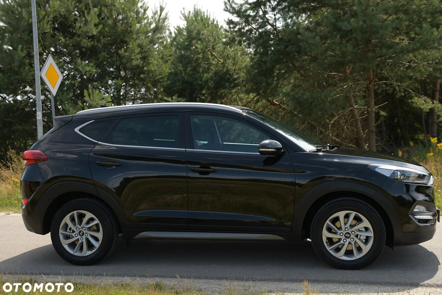 Hyundai Tucson 1.7 CRDI BlueDrive Design 2WD DCT - 27
