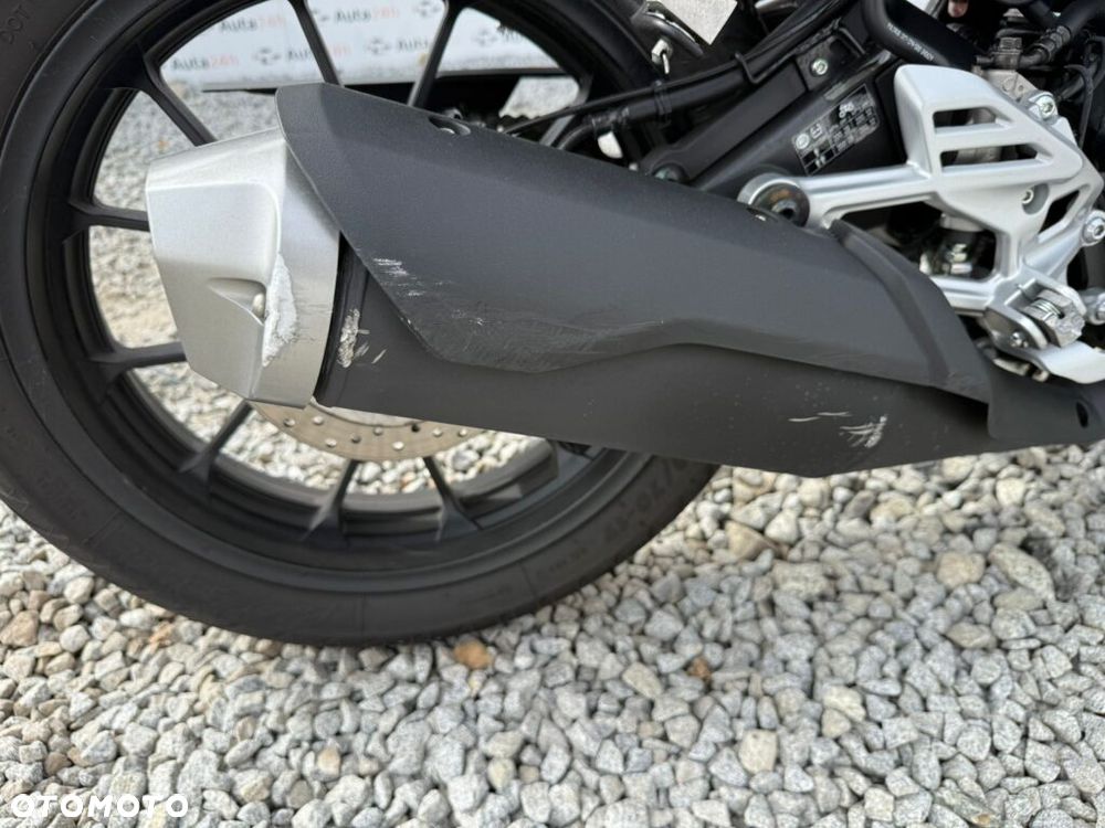Yamaha YZF - 12