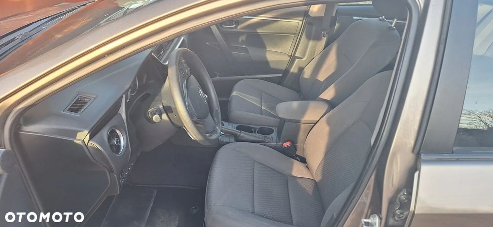 Toyota Corolla 1.6 Active - 6