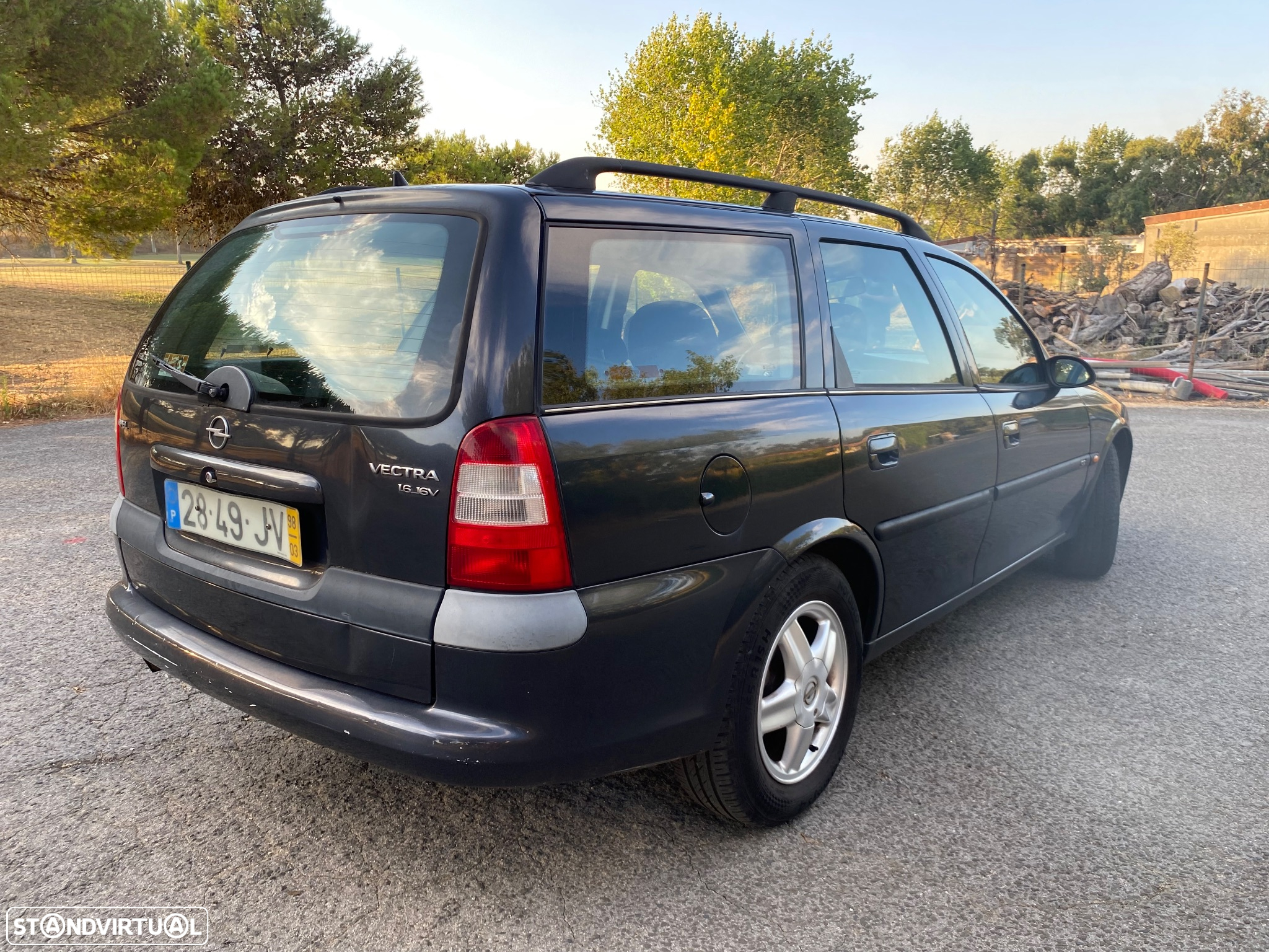 Opel Vectra Caravan 1.6i 16V - 9