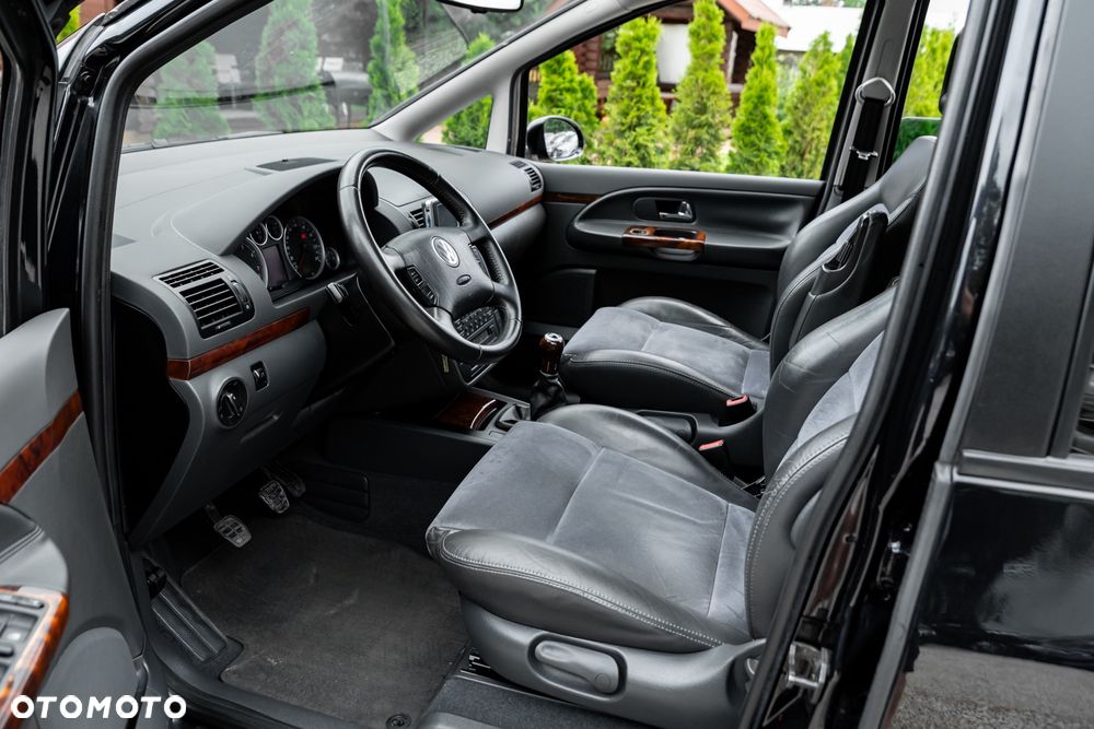 Volkswagen Sharan 2.8 V6 4Motion Highline - 16