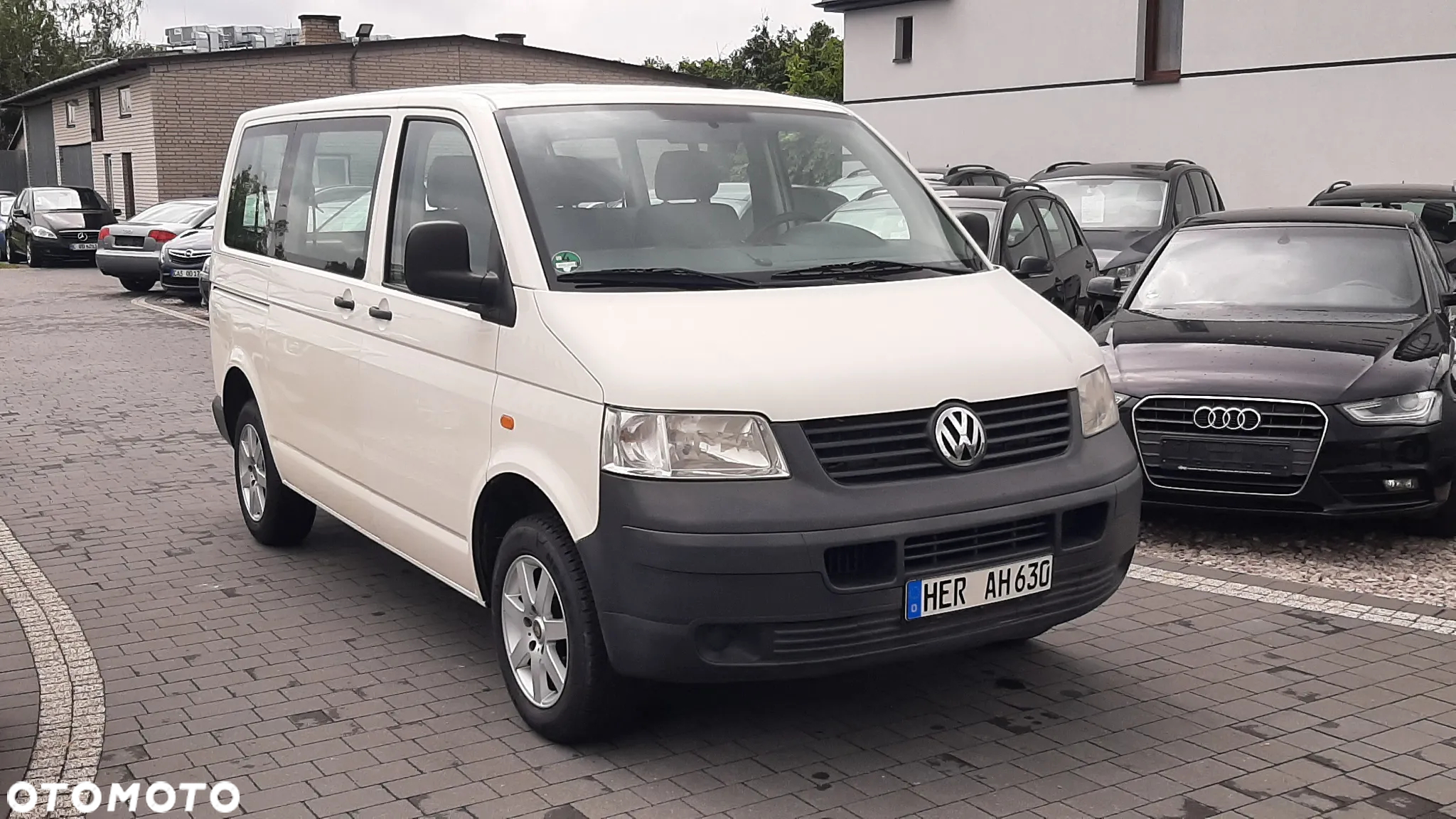 Volkswagen Transporter Caravelle Kurz Comfortline - 2