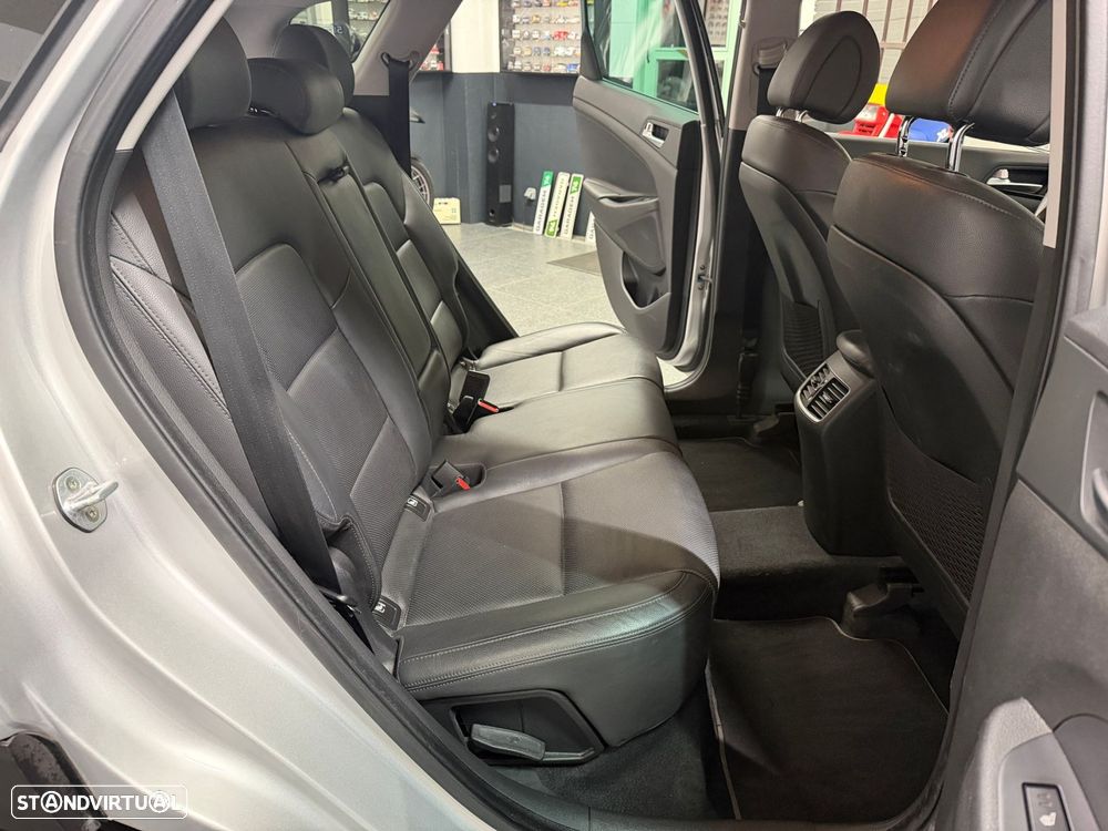 Hyundai Tucson 1.7 CRDi Executive - 24