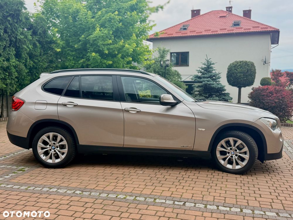 BMW X1 sDrive18i - 10