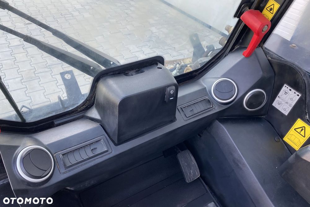 JCB Robot 190 eco Miniładowarka - 8