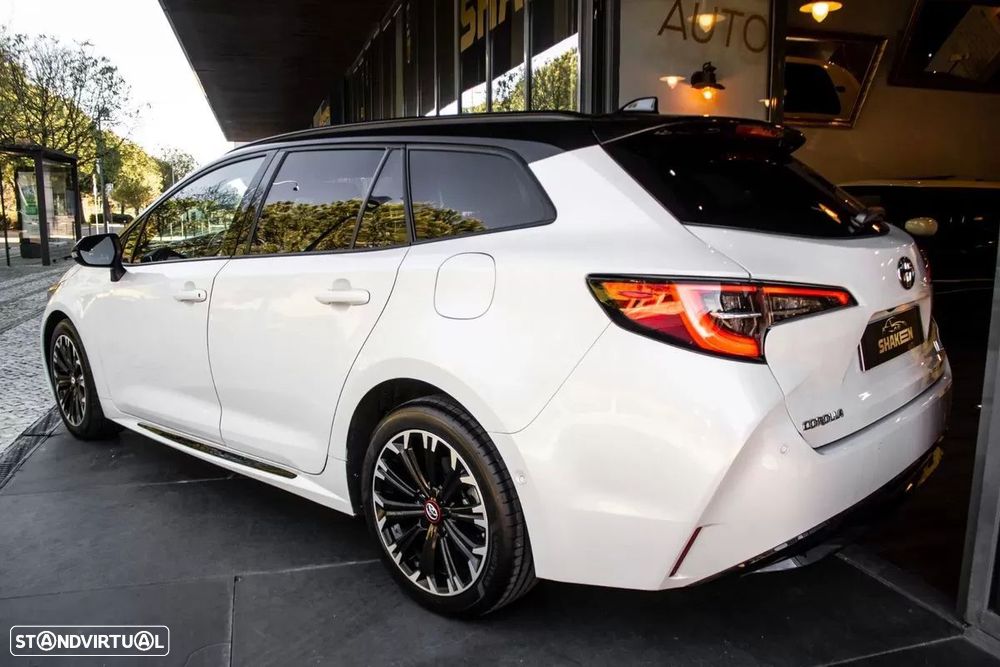 Toyota Corolla Touring Sports 1.8 Hybrid GR-Sport - 3