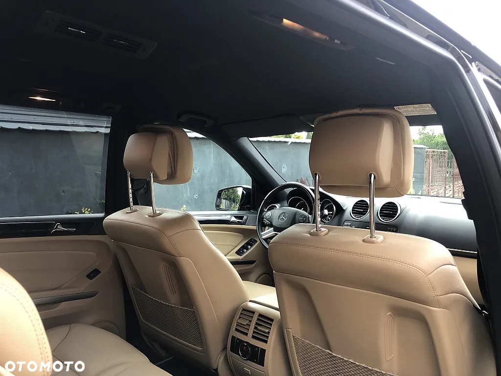 Mercedes-Benz GL 350 CDI BlueEff - 38
