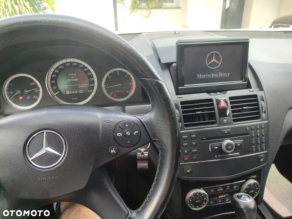 Mercedes-Benz Klasa C 220 CDI DPF Automatik Avantgarde - 11