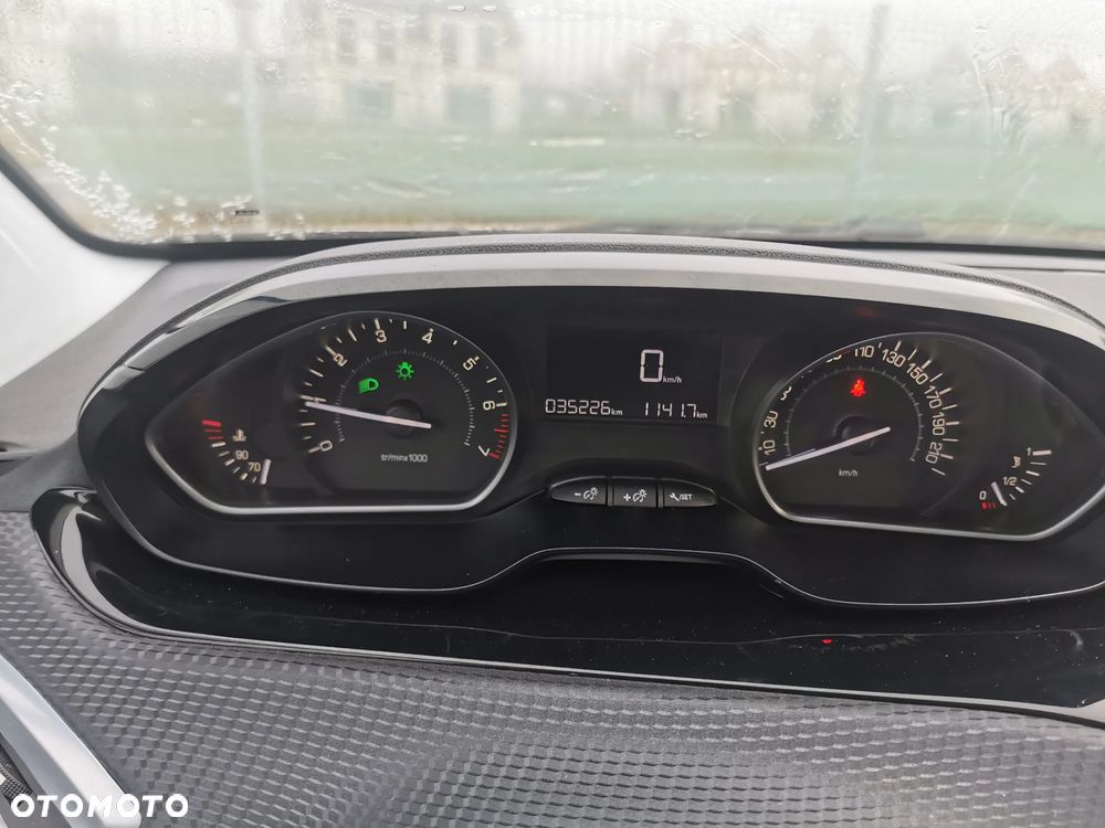 Peugeot 2008 PureTech 82 Style - 3