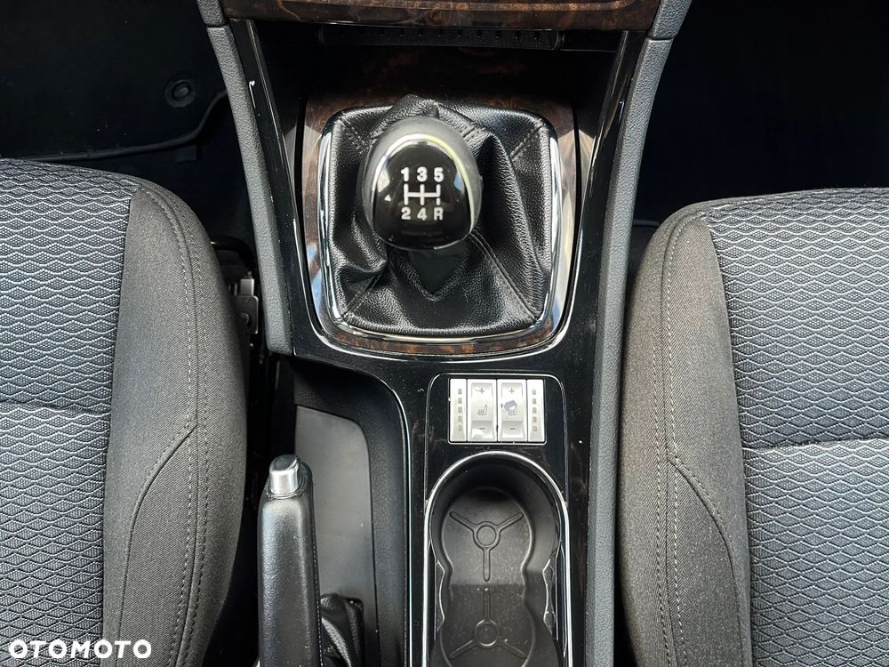 Ford Mondeo 2.0 Ghia - 23