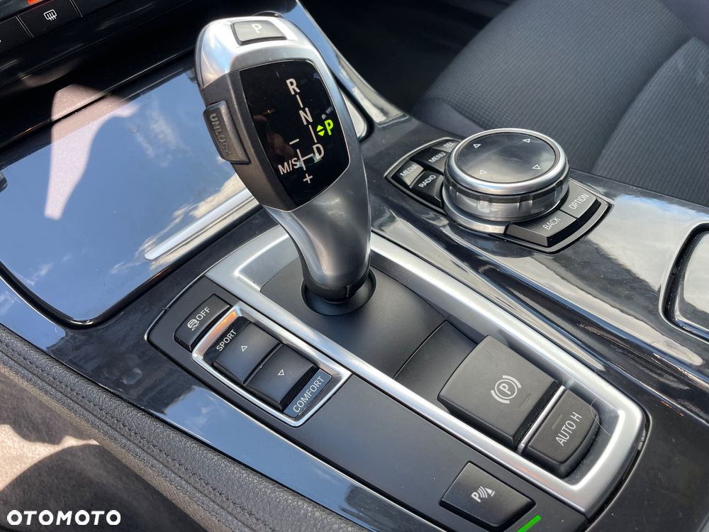 BMW Seria 5 525d Luxury Line - 20