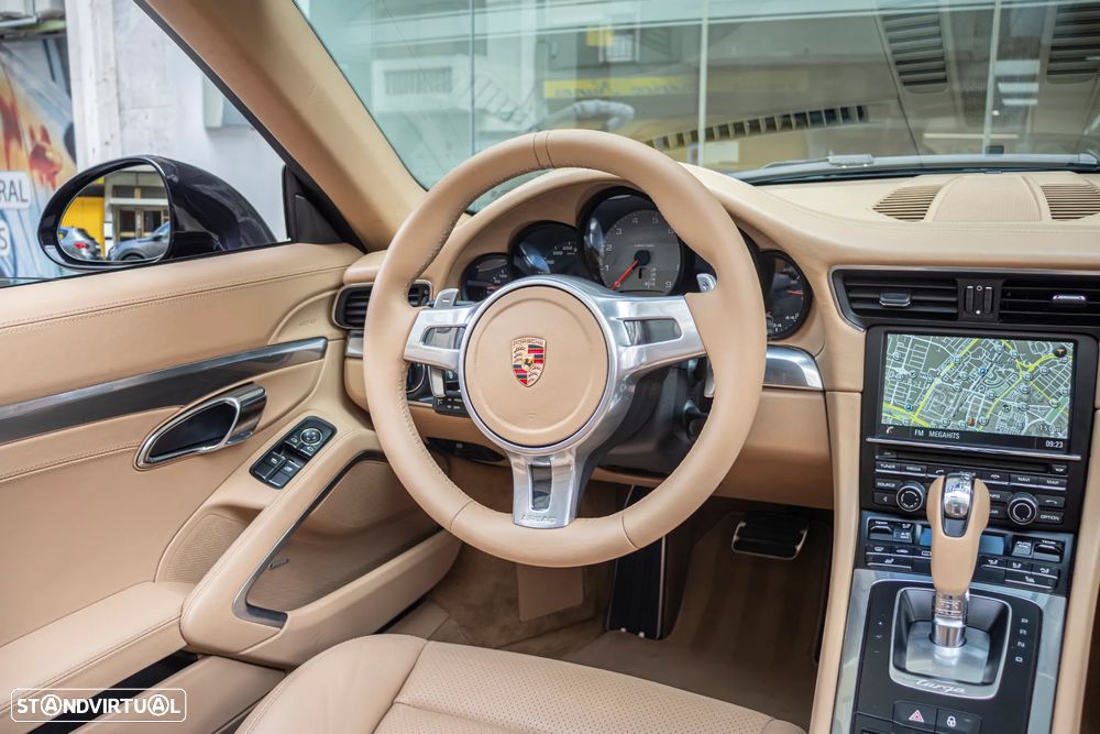 Porsche 911 (991) Targa 4S PDK - 12