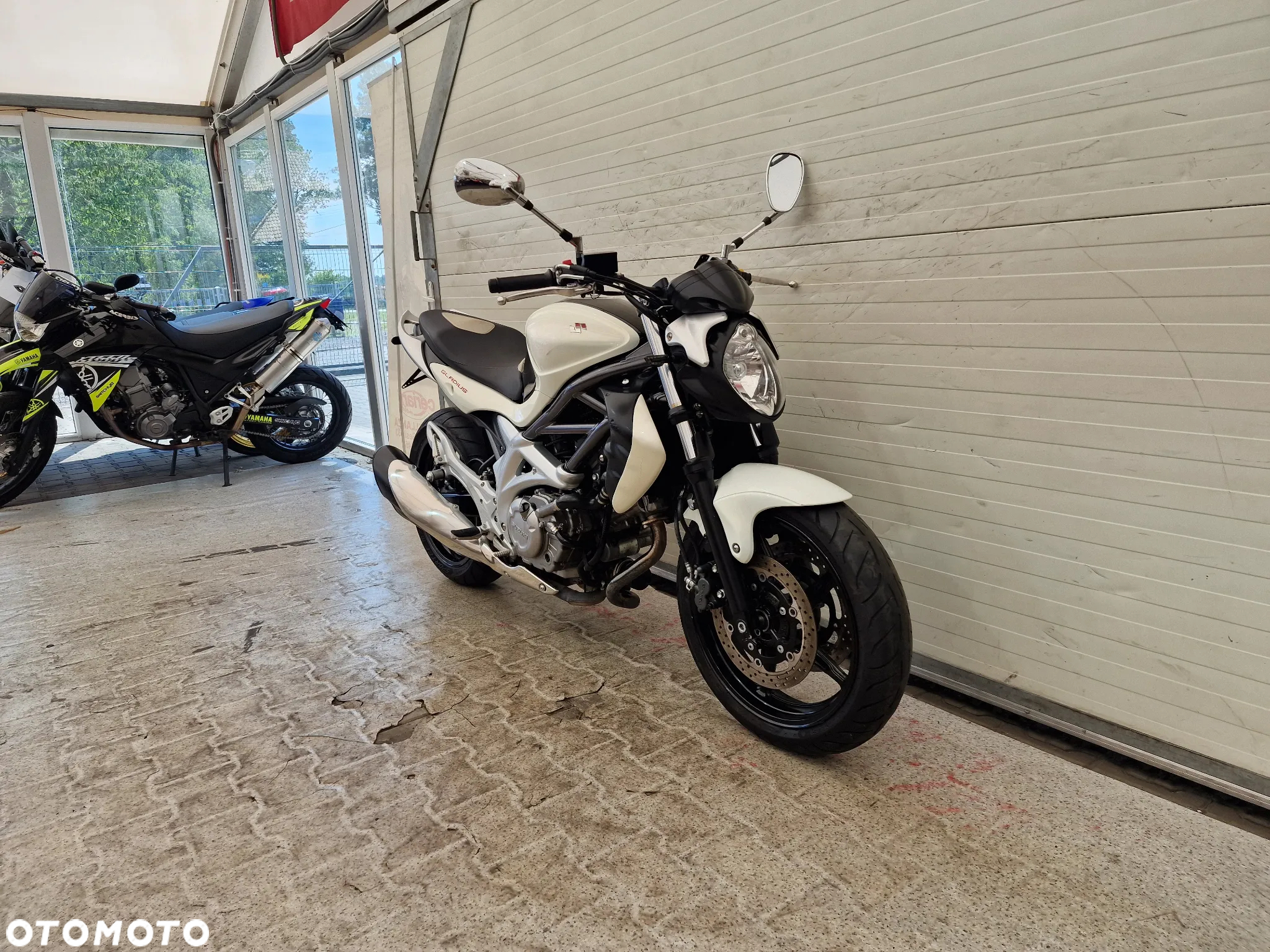 Suzuki Gladius - 3