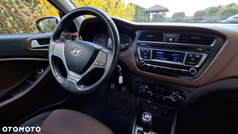 Hyundai i20 1.2 Fresh - 20