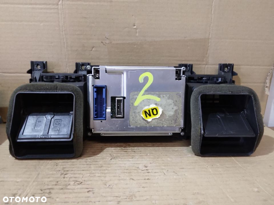 RADIO CD 70 NAVI nr 383555646 WYŚWIETLACZ OPEL VECTRA C - 2