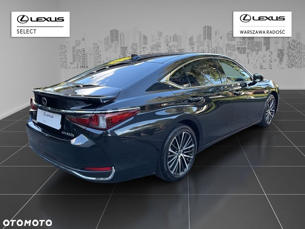 Lexus ES 300h Business Edition - 3