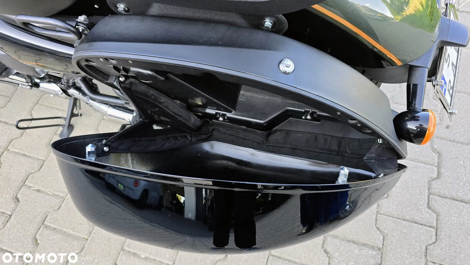 Royal Enfield Super Meteor - 11