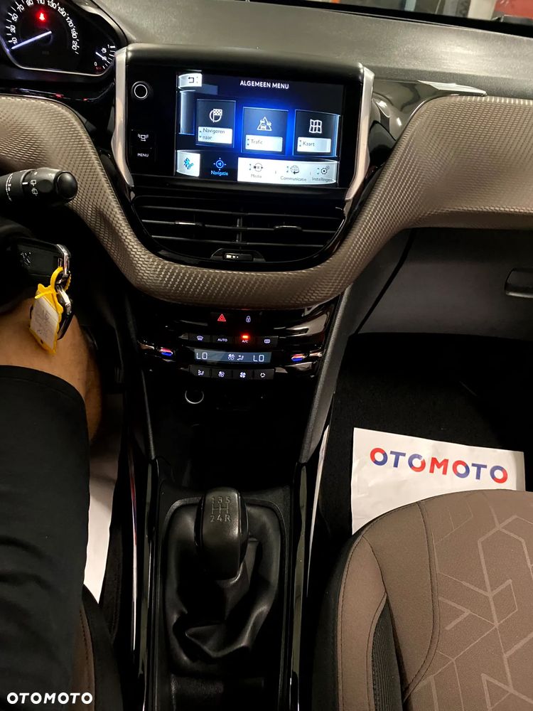 Peugeot 2008 120 VTI Business-Line - 16