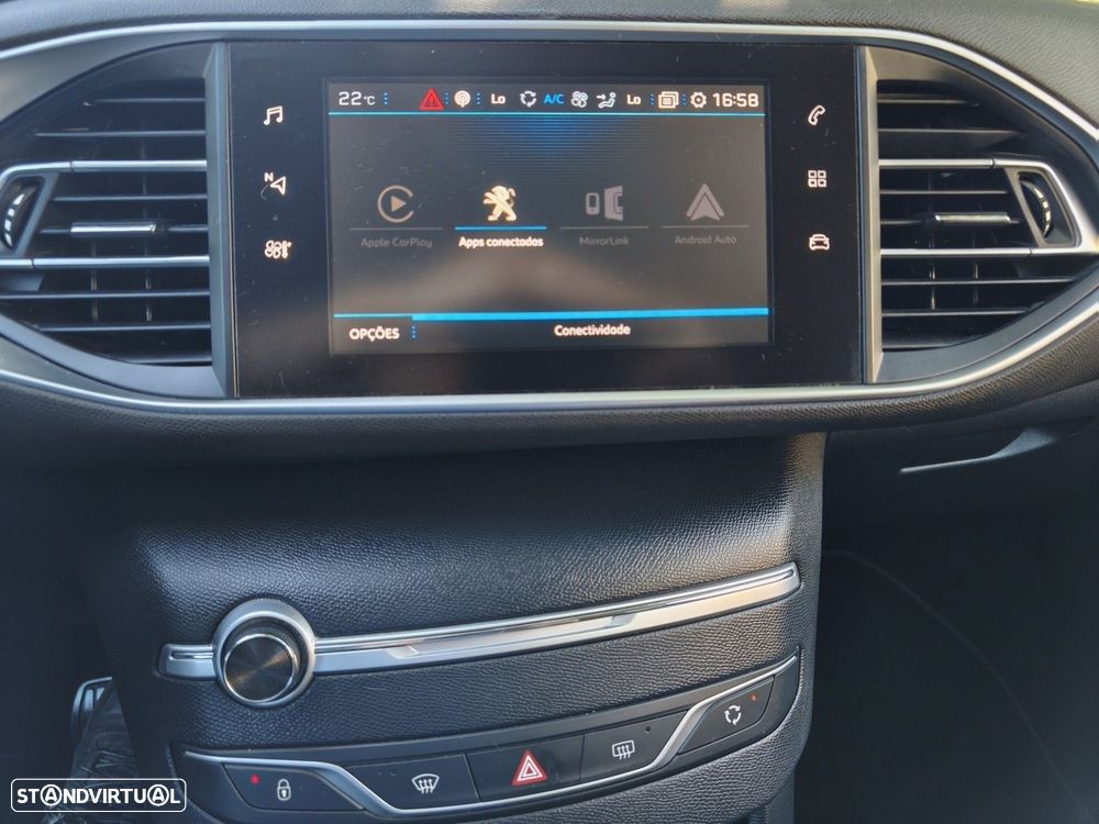 Peugeot 308 1.2 PureTech Allure J17 — fotografia 6