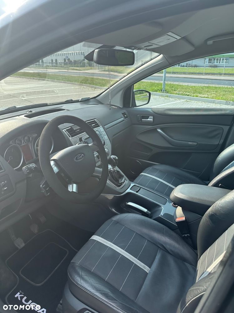 Ford Kuga 2.0 TDCi Titanium FWD - 13