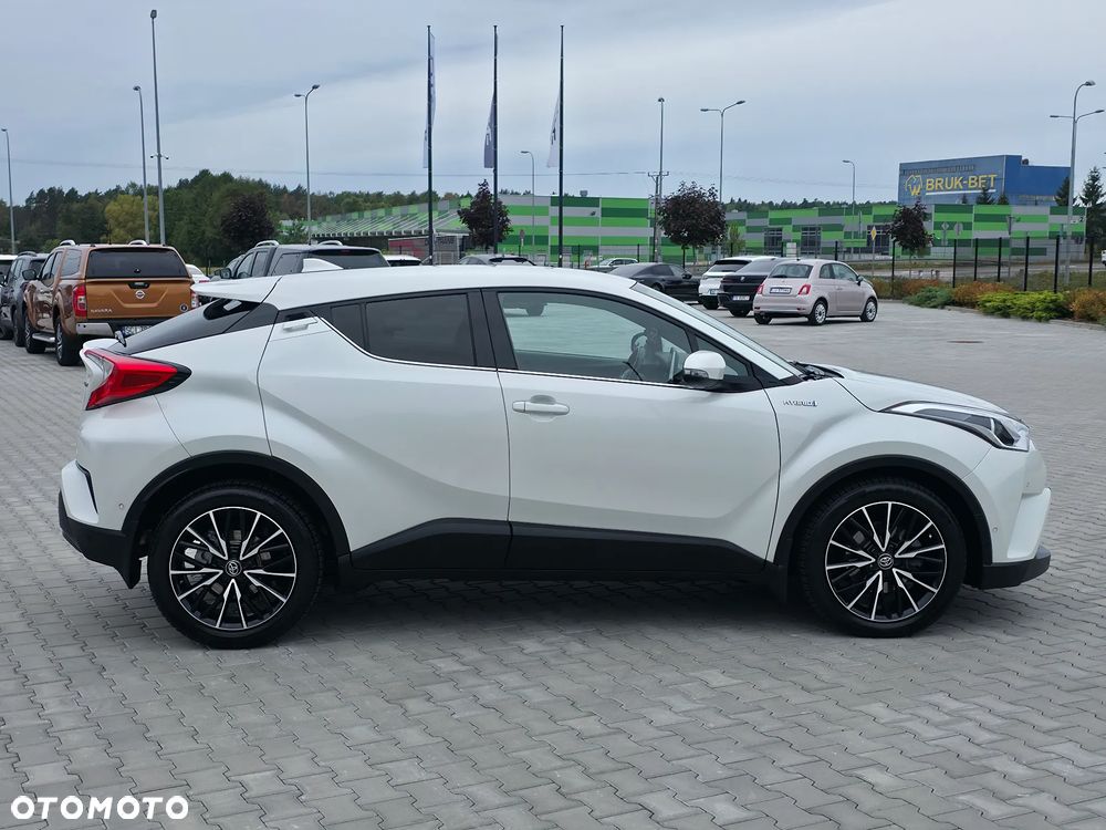 Toyota C-HR Lounge - 23