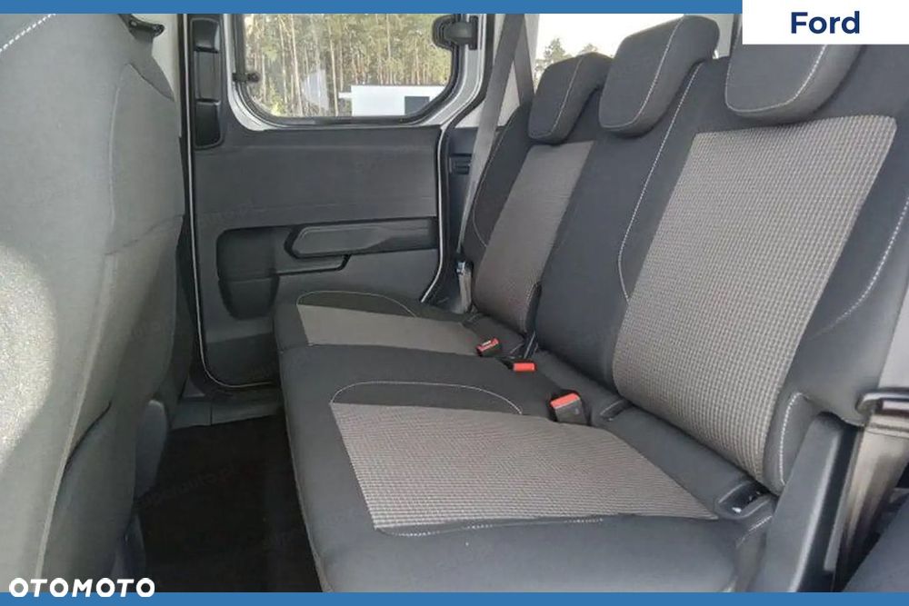 Ford Tourneo Courier - 11