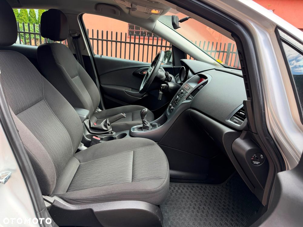 Opel Astra - 22