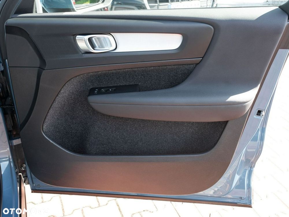 Volvo XC 40 B3 Core - 30