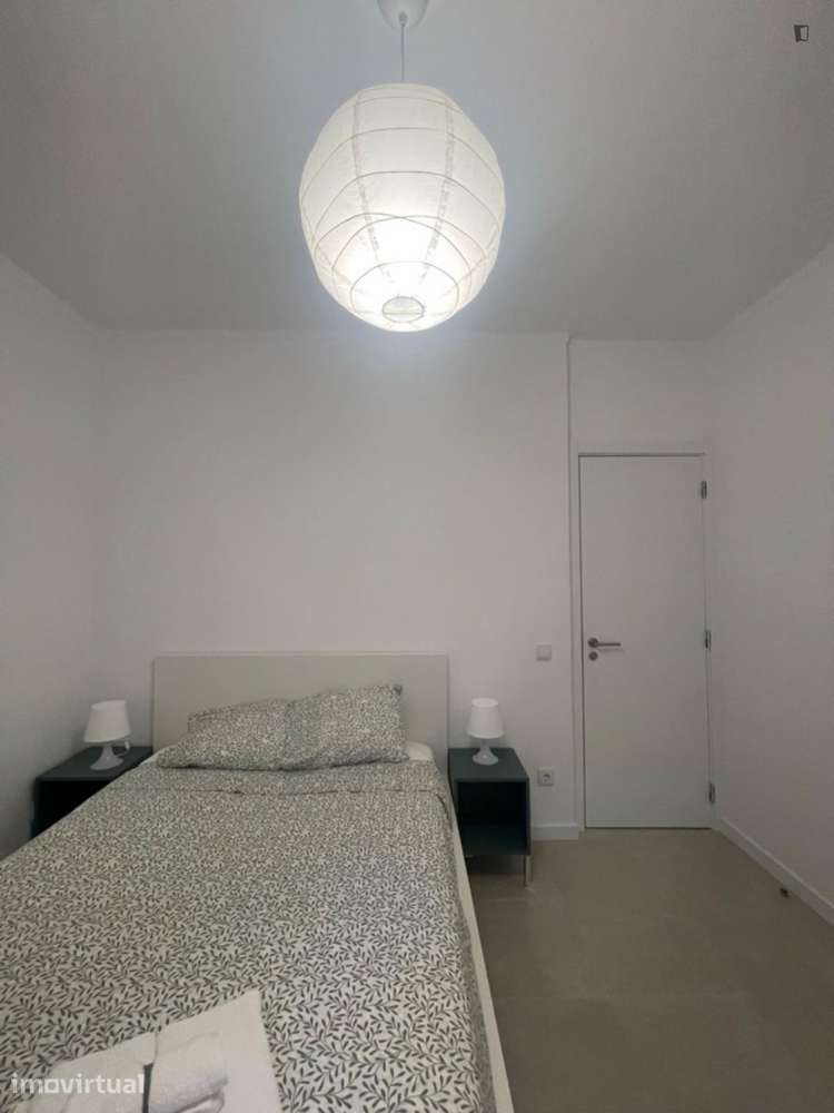 Quarto - localizado em Setubal - Grande imagem: 3/8
