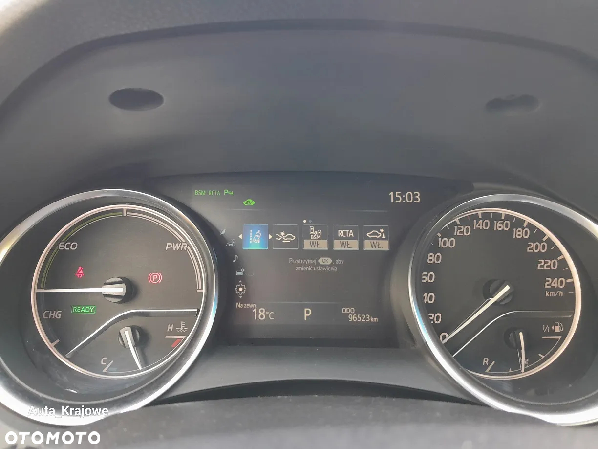 Toyota Camry 2.5 Hybrid Executive CVT - 23