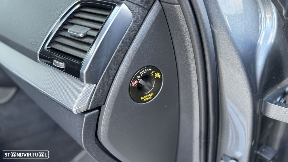 Volvo XC 90 2.0 T8 PHEV R-Design AWD - 54