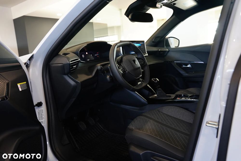 Peugeot 2008 1.2 PureTech Allure S&S - 6