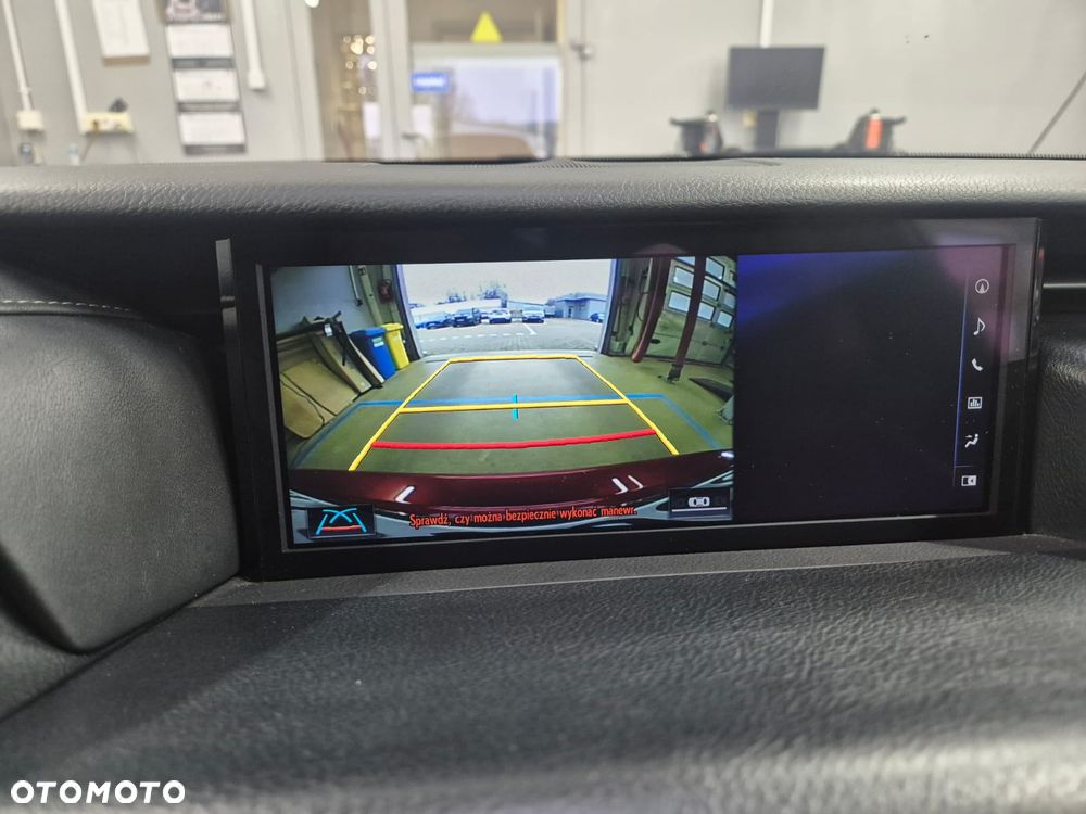 Lexus IS 300h F Sport EU6 - 20