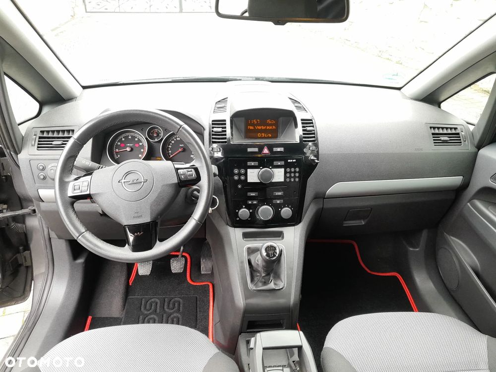 Opel Zafira 1.8 Enjoy - 11
