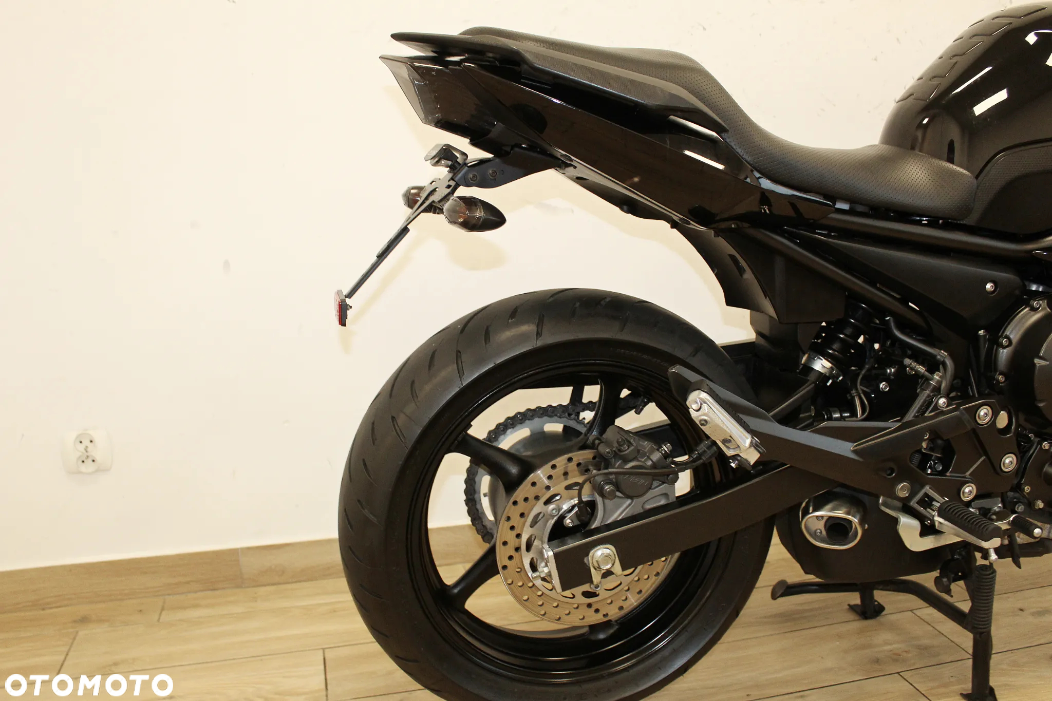 Yamaha XJ - 9