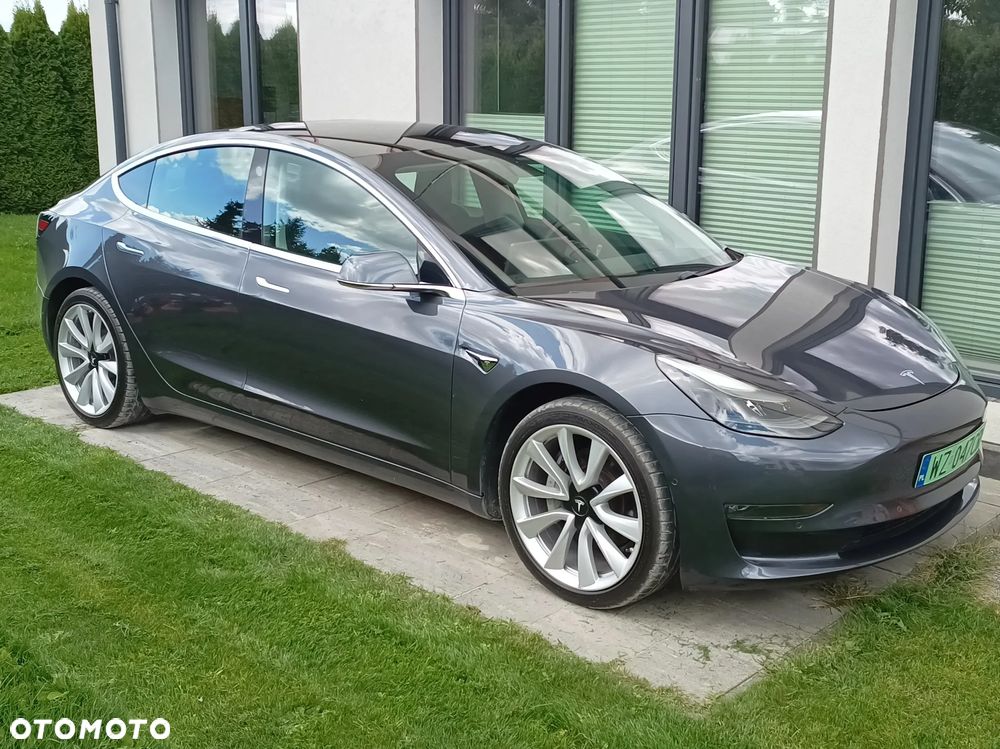 Tesla Model 3 Langstreckenbatterie Allradantrieb Dual Motor - 1