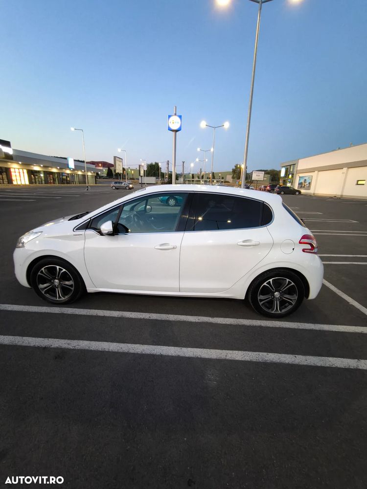 PEUGEOT 208 2013 — imagine 6