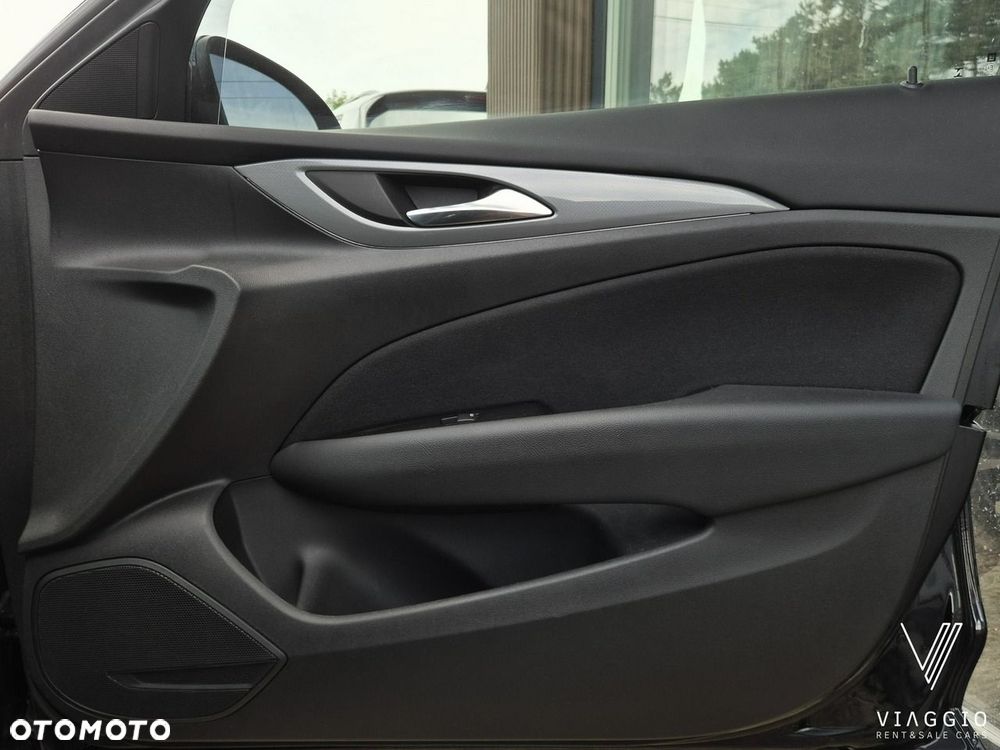 Opel Insignia - 21