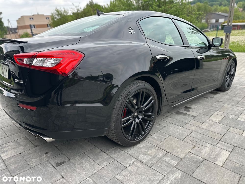 Maserati Ghibli GranLusso - 22