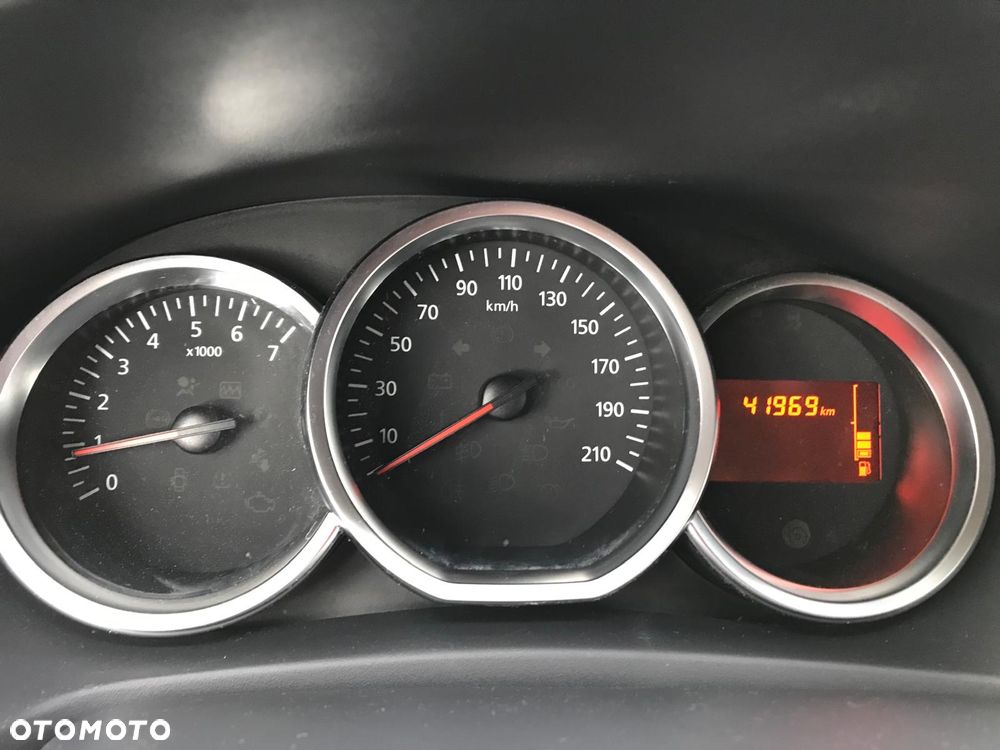 Dacia Sandero - 13