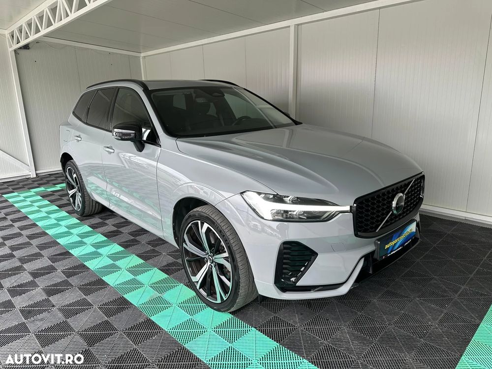 Volvo XC 60 B4 D Ultimate Dark - 2