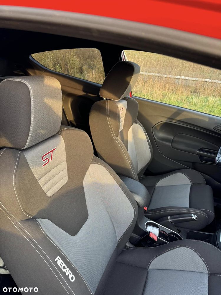 Ford Fiesta ST EU6 - 14