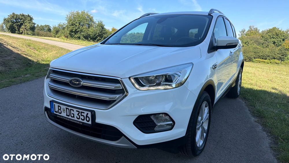 Ford Kuga 2.0 TDCi 2x4 Black & Silver - 4