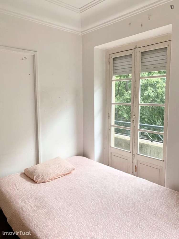 Quarto - localizado em Arroios Lisbon - Grande imagem: 4/20