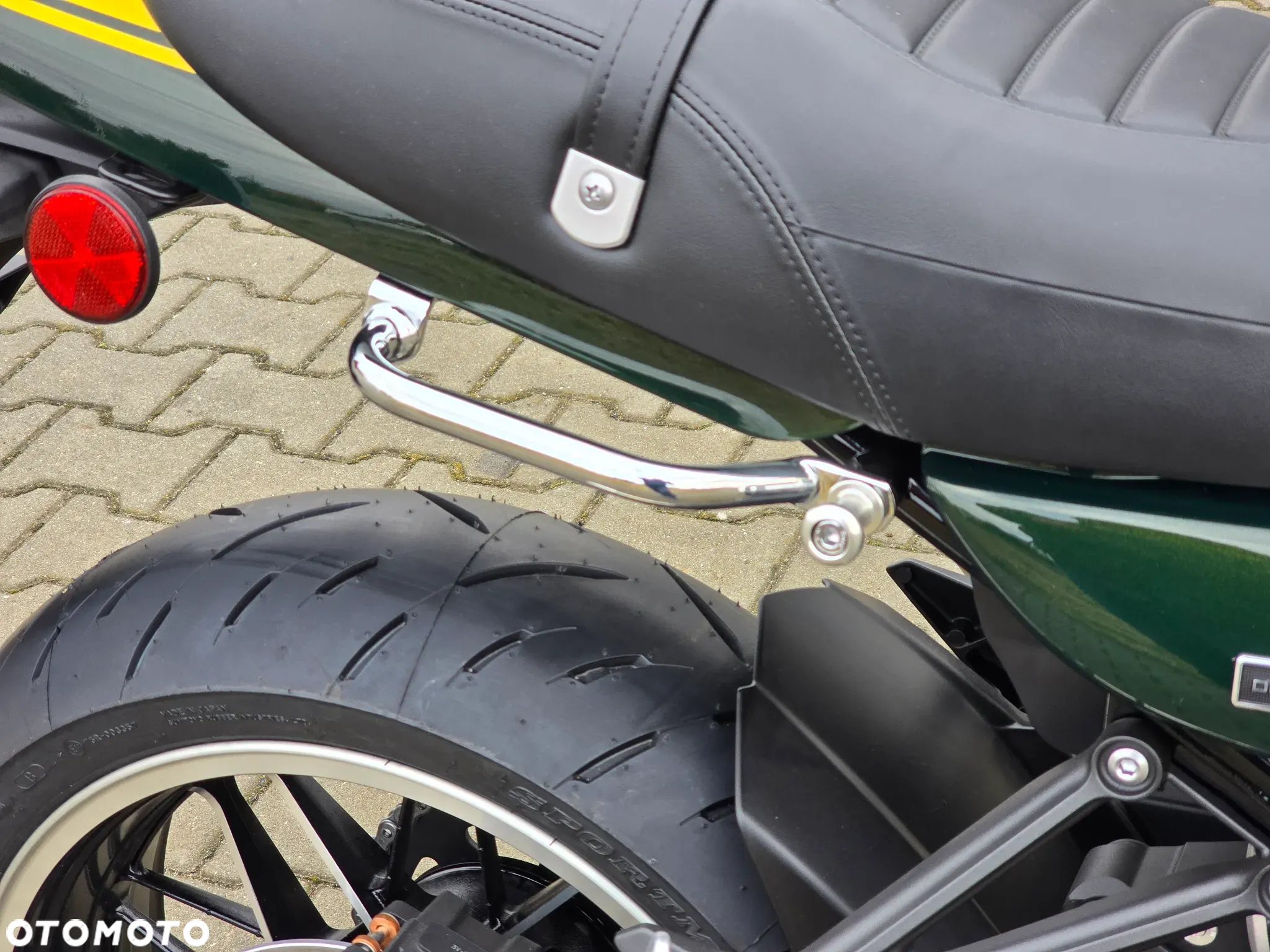 Kawasaki Z 900 RS - 18